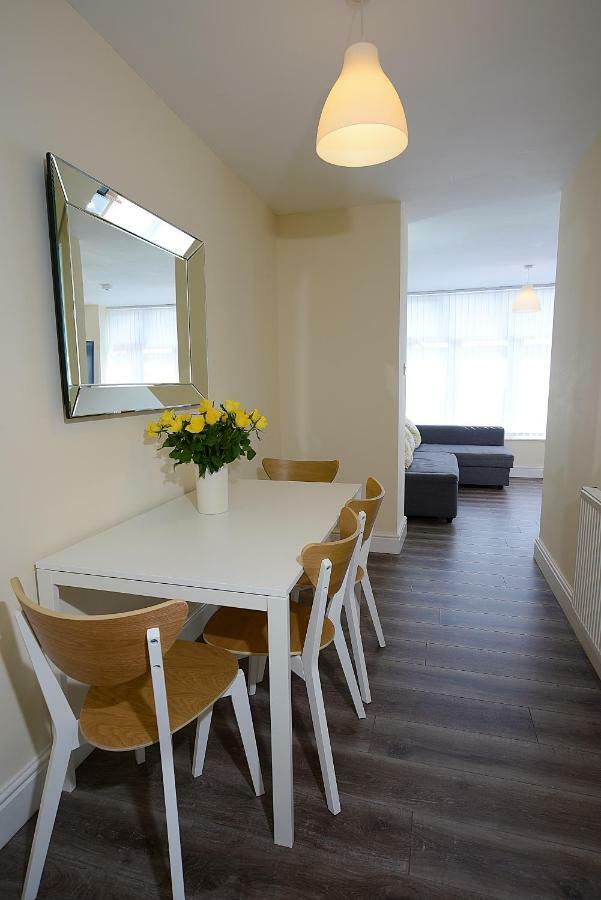 Twelve Apartments بلاكبول المظهر الخارجي الصورة